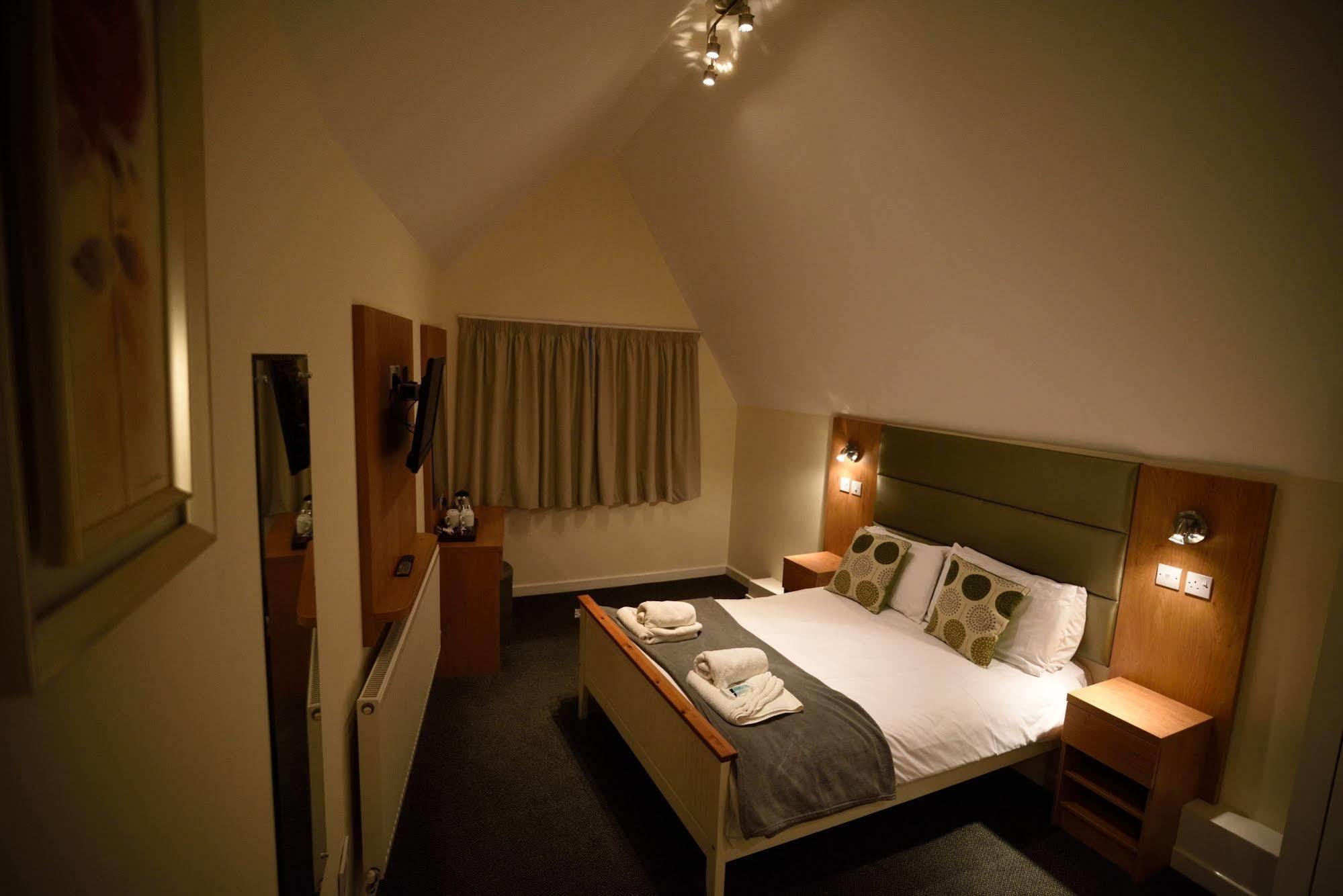 New Inn Hotel Lechlade Eksteriør billede