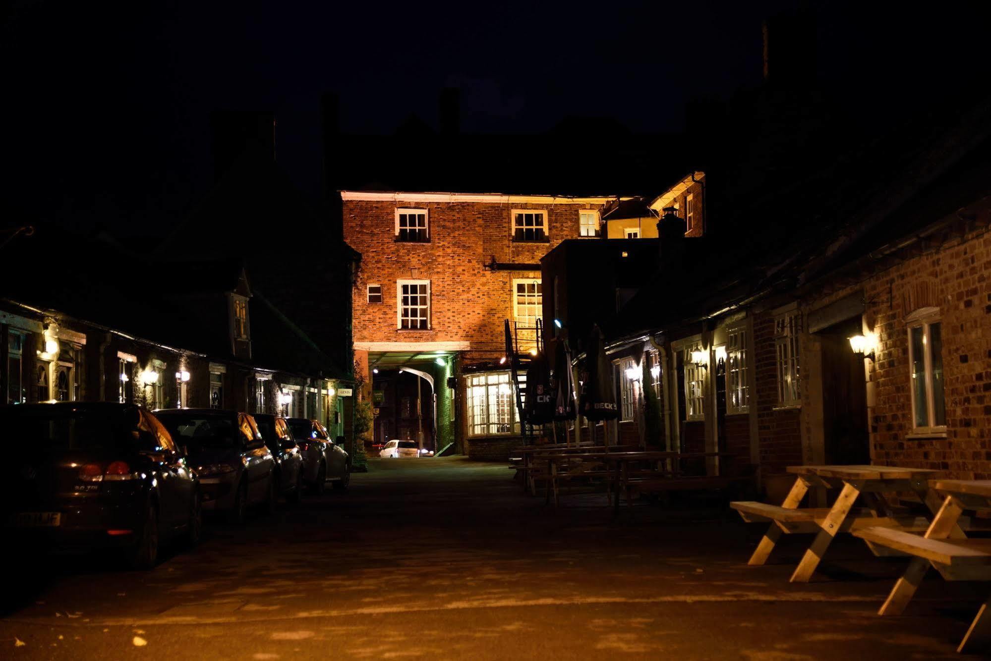 New Inn Hotel Lechlade Eksteriør billede